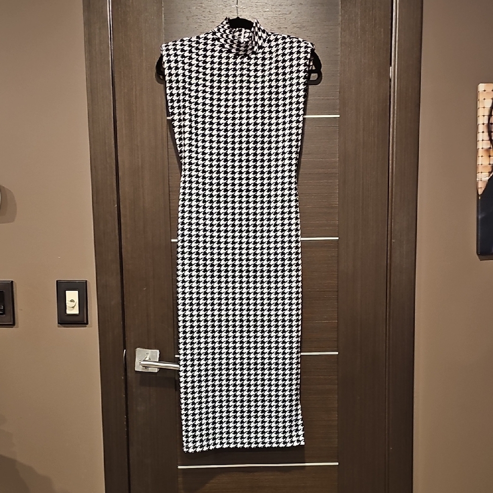 Elegant Black and White Houndstooth Dress